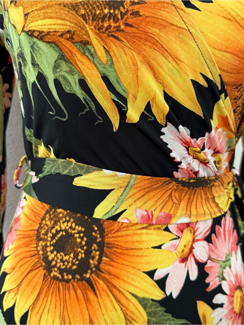 Viola Black Sunflower Floral Print 3/4 Sleeve Maxi Dress - Black & Yellow - Picture 4 of 6
